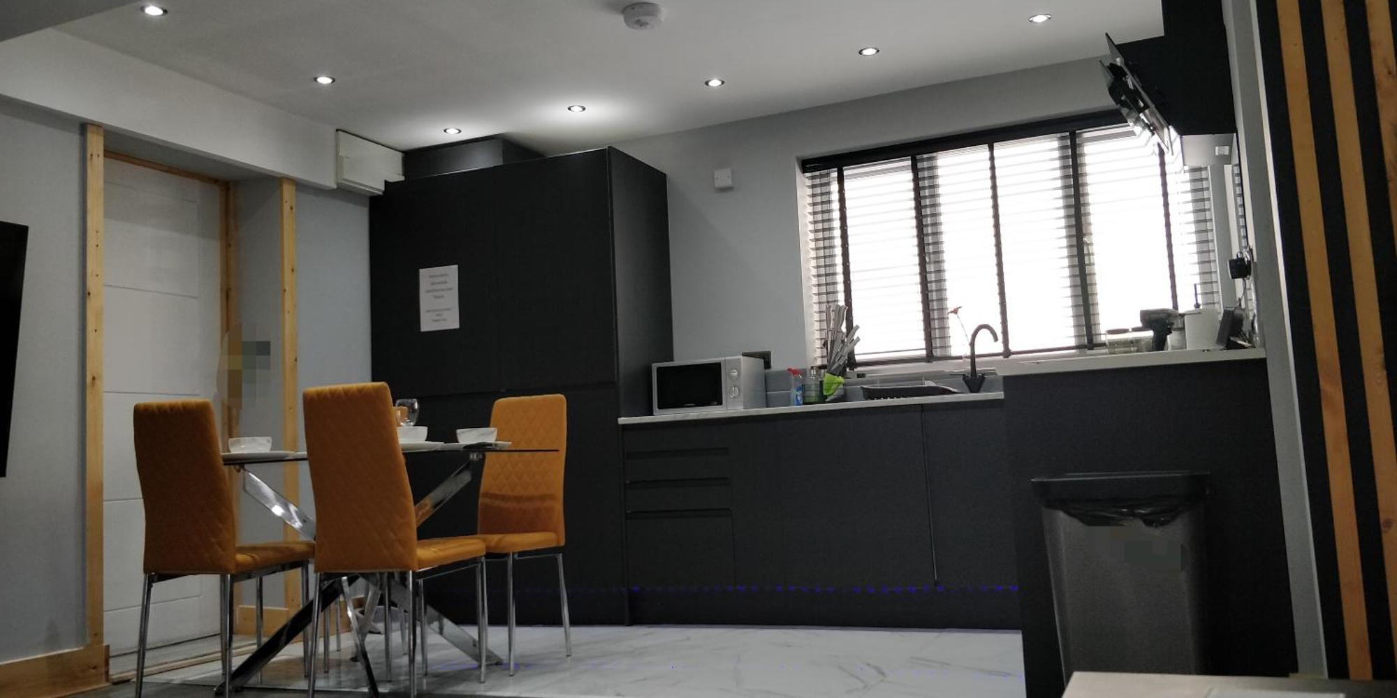 Entire Two Bedroom & Free Parking Appartement